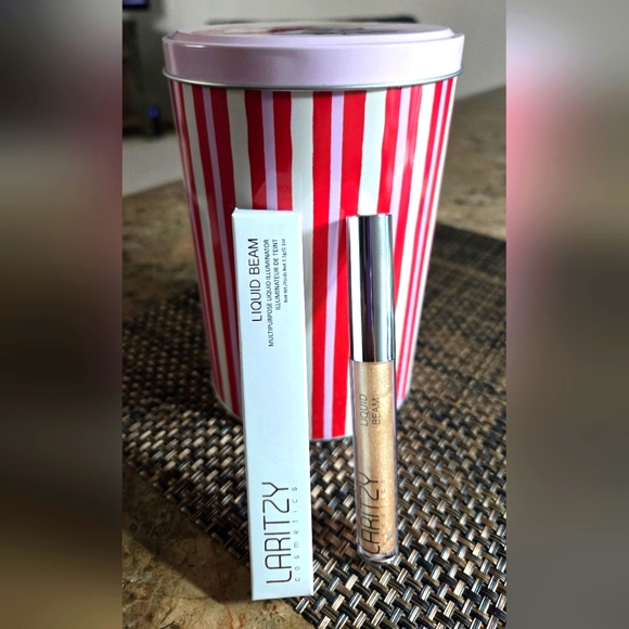 Laritzy Liquid beam Illuminator Topaz shade • New - Picture 2 of 4